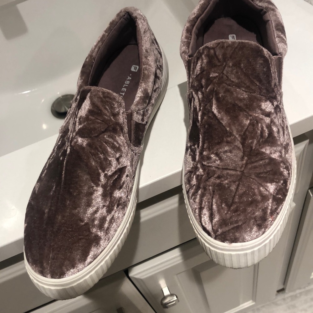 Fabletics Shoes